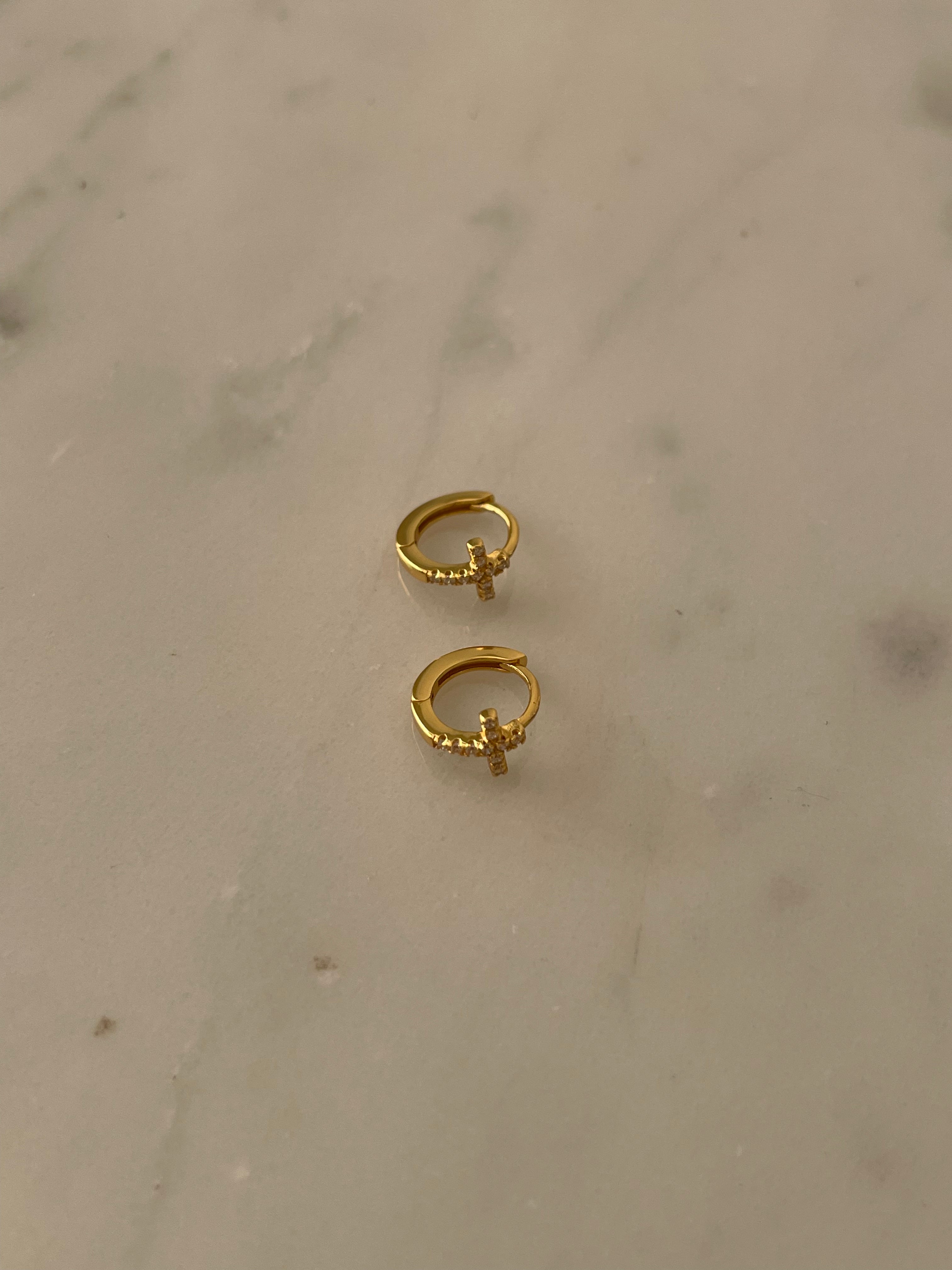 Argollas de mini cruz