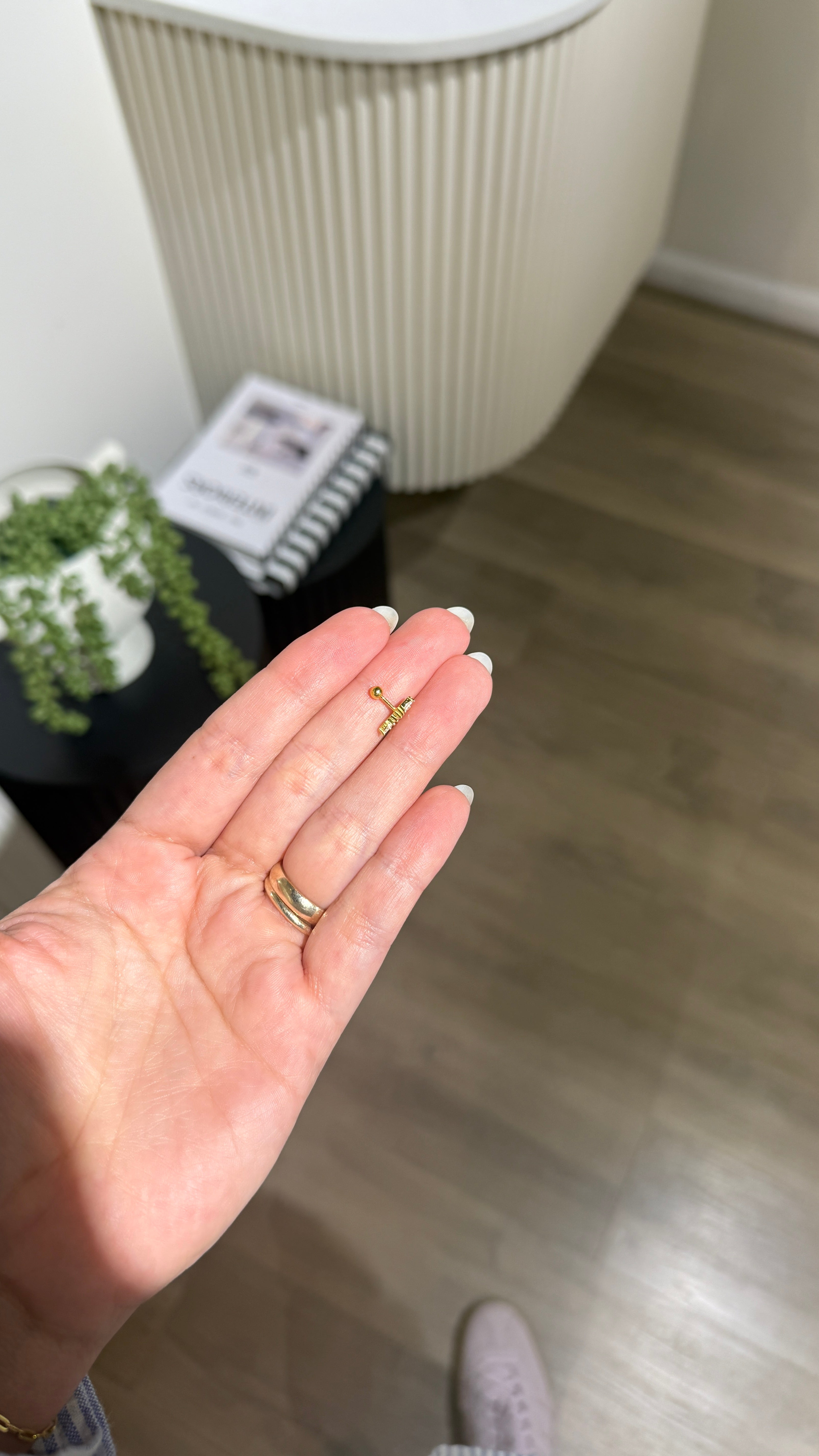 Corona piercing gold