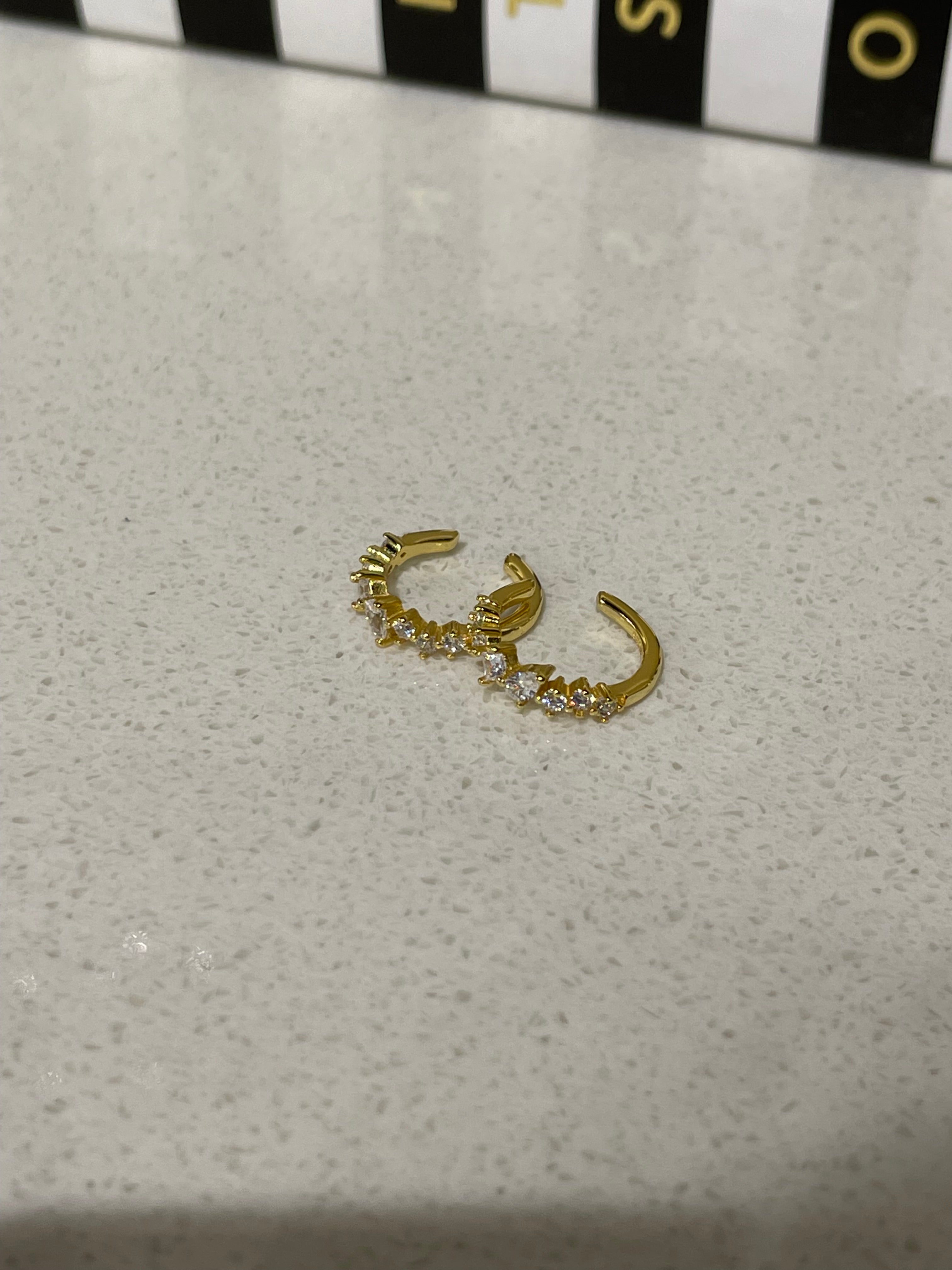 Ear cuffs circones