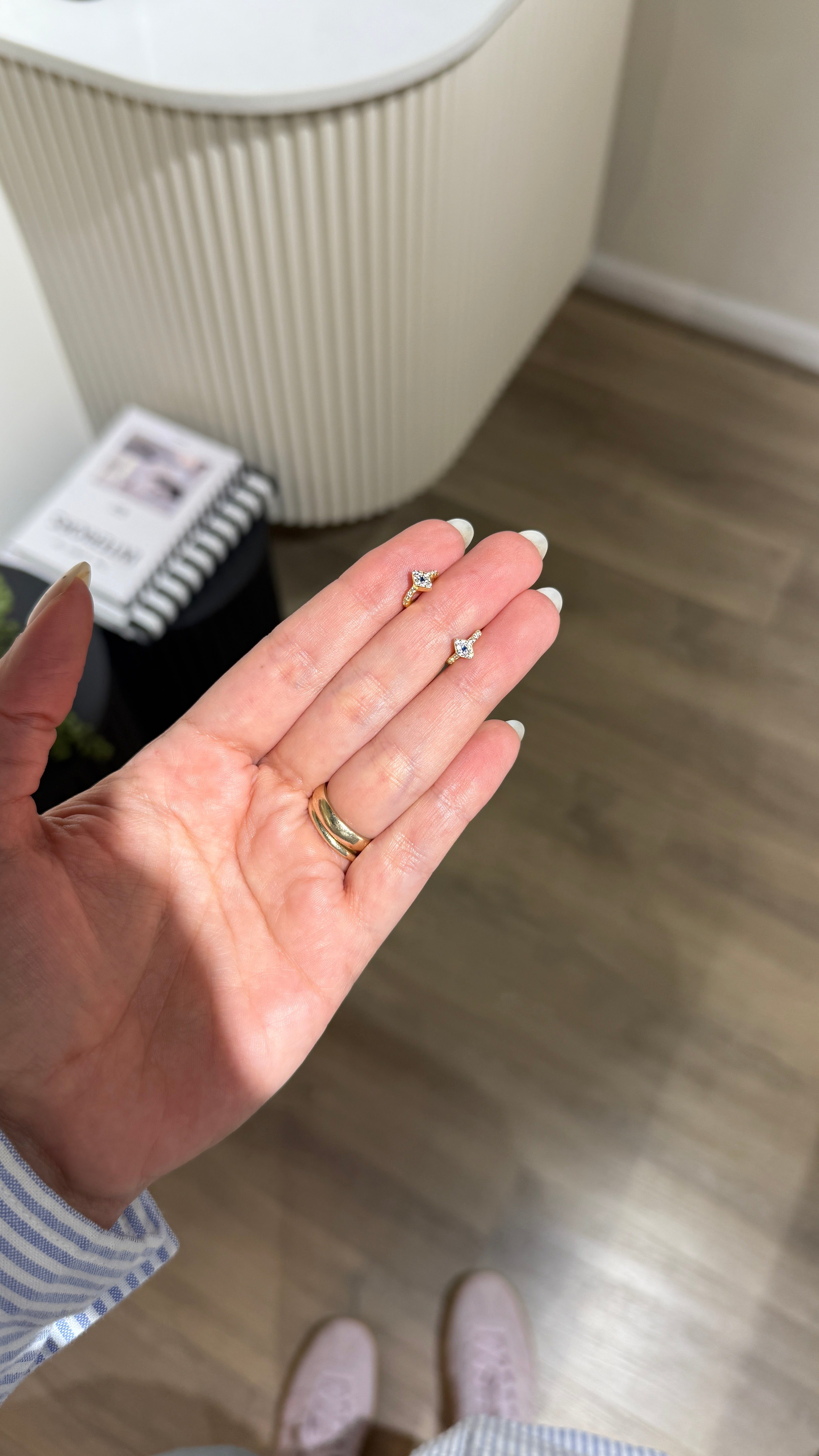 Argollas ojo circones gold