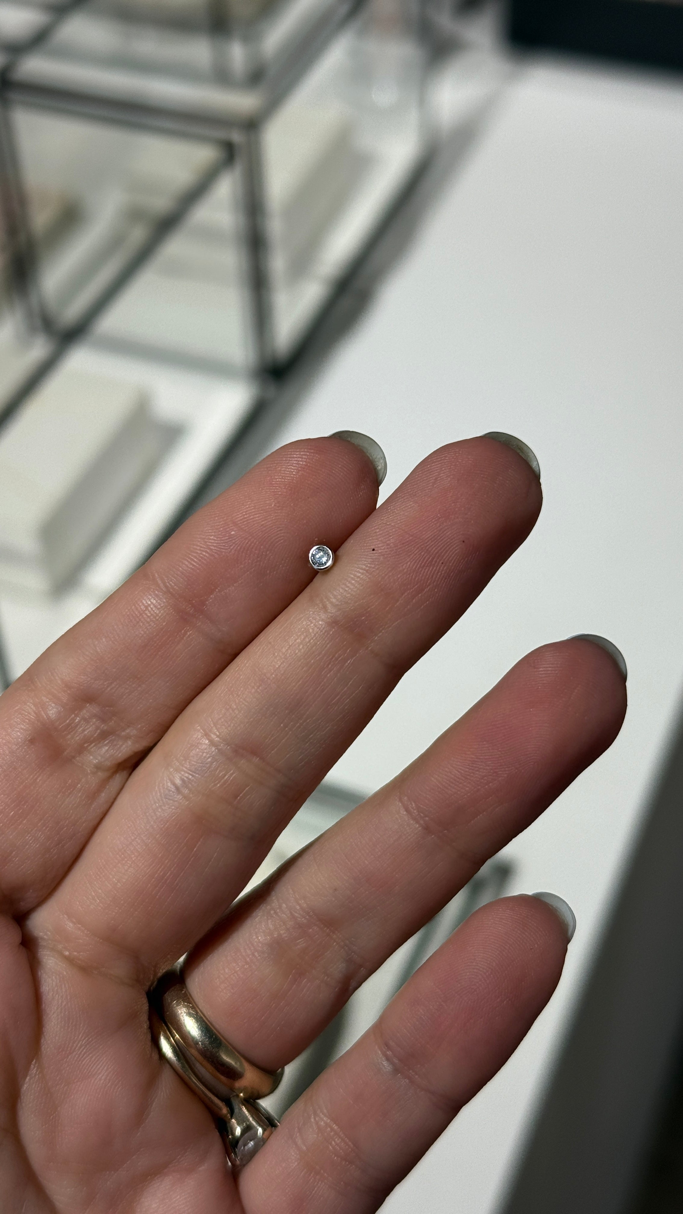 Punto de luz silver piercing