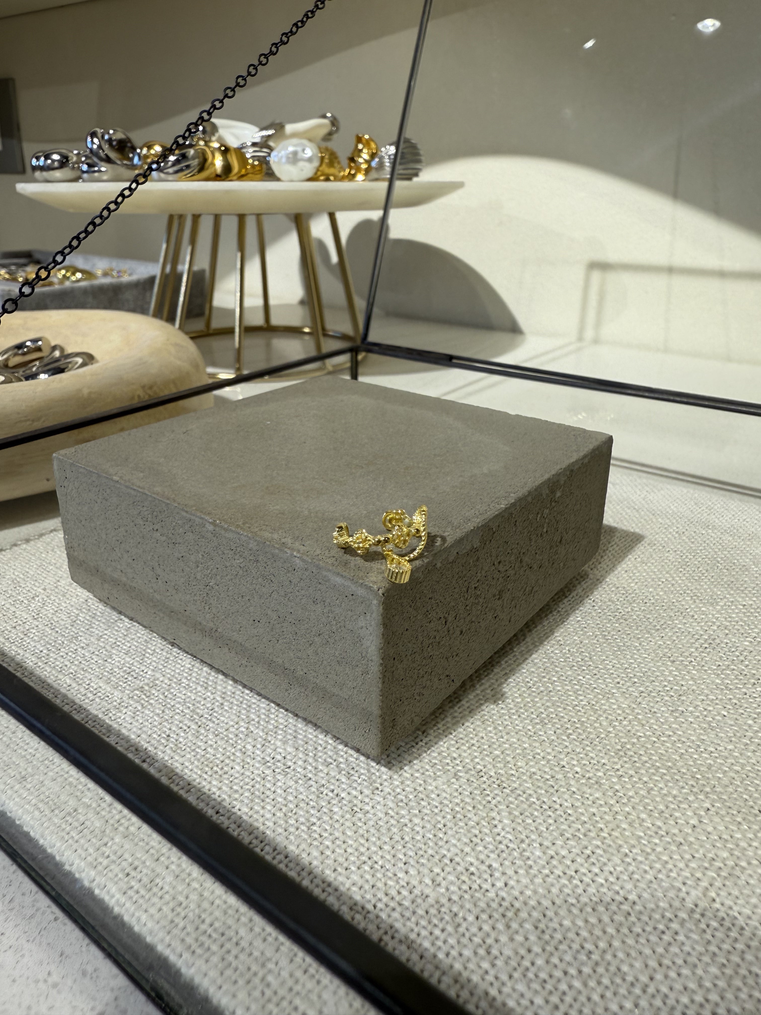 Ear cuff colgante